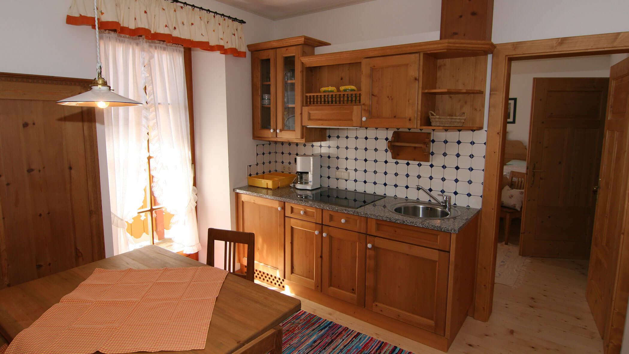 Apartment4 - Kitchen - Stroblhof