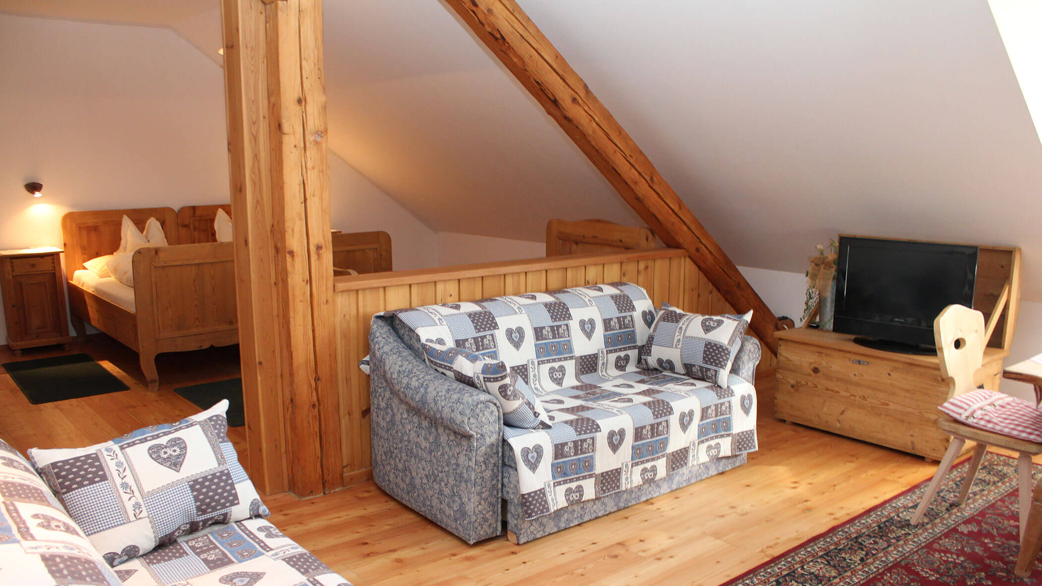 Apartment4 - Couch - Stroblhof