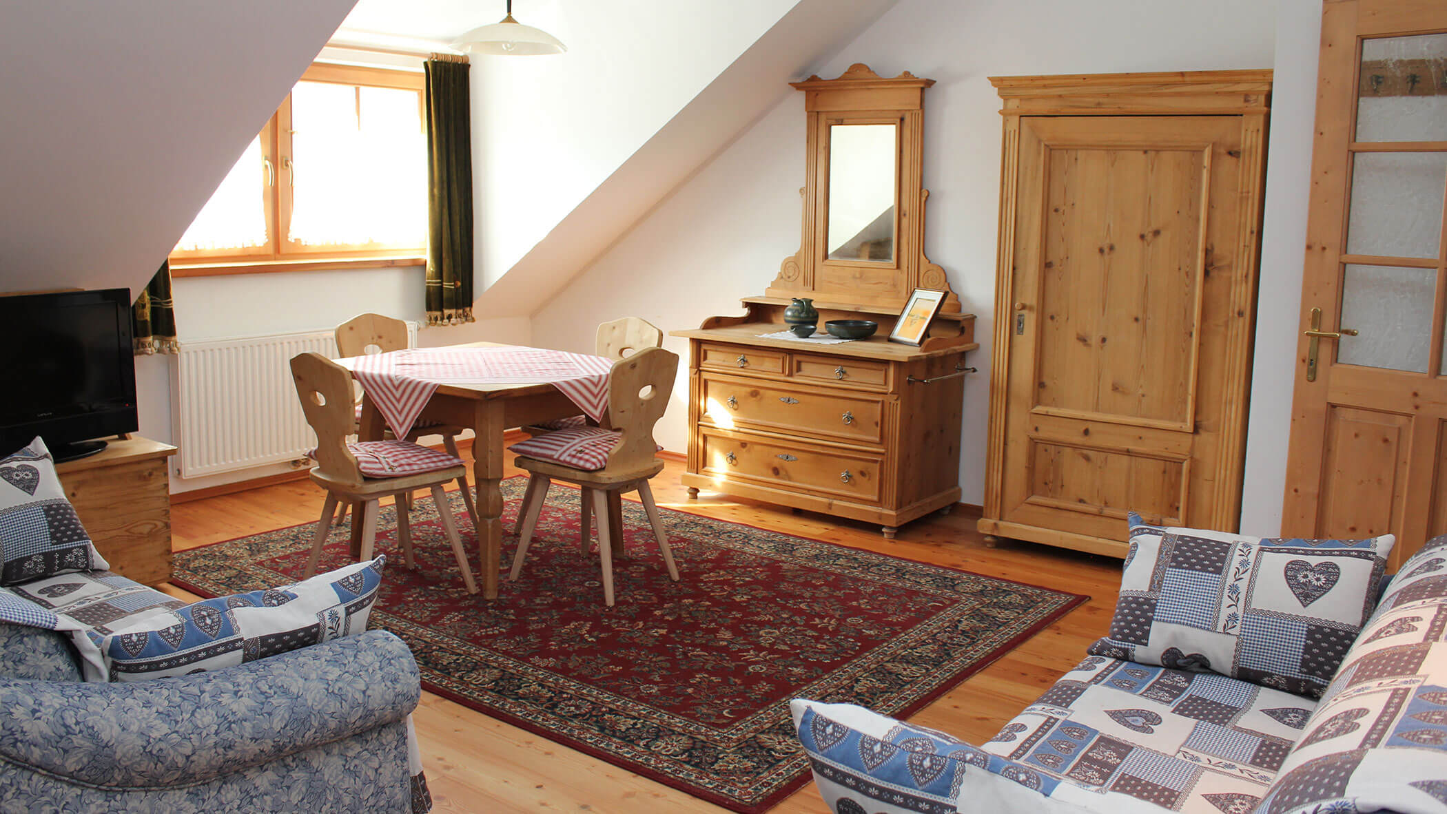 Apartment4 - Living space - Stroblhof