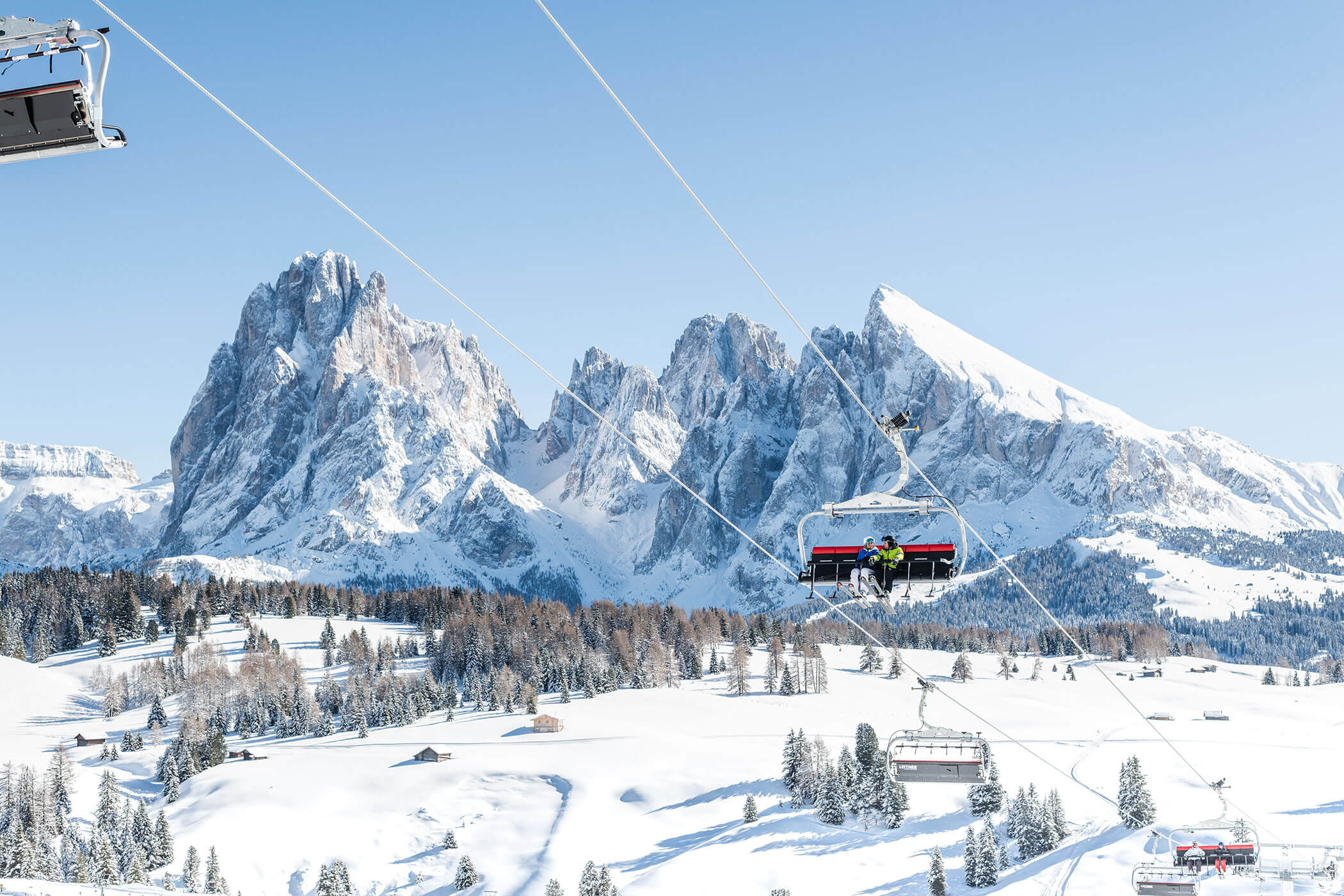 Skiing Dolomites - Stroblhof